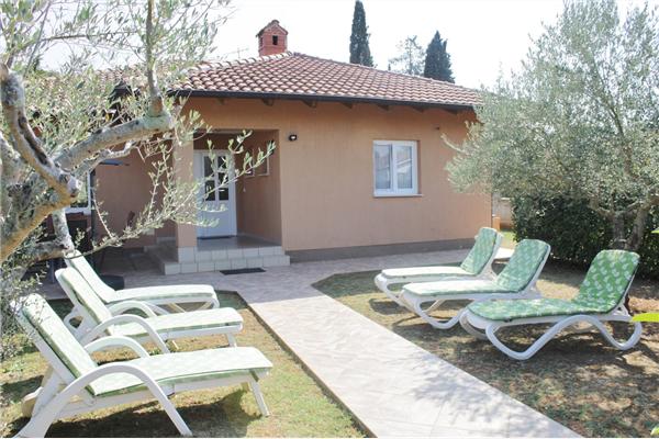 House K1, for 8 persons