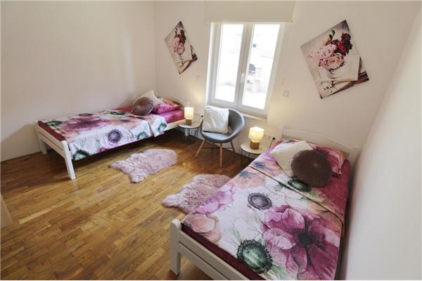 House K1, for 8 persons