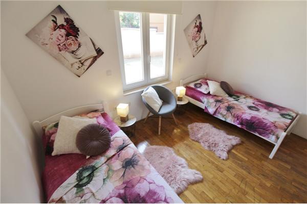 House K1, for 8 persons