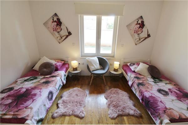 House K1, for 8 persons