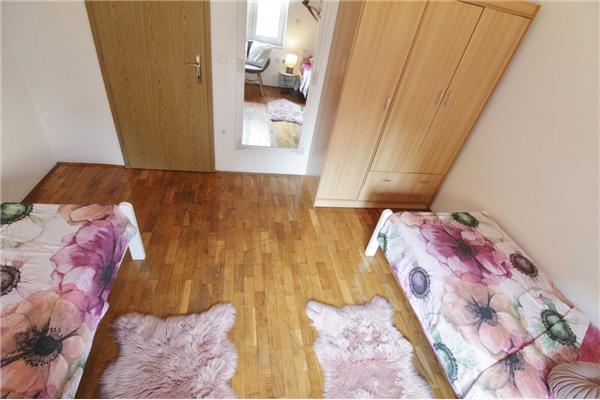 House K1, for 8 persons