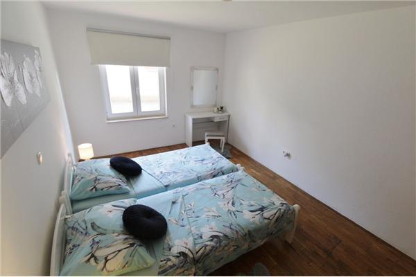 House K1, for 8 persons