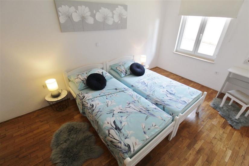 House K1, for 8 persons