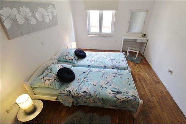 House K1, for 8 persons