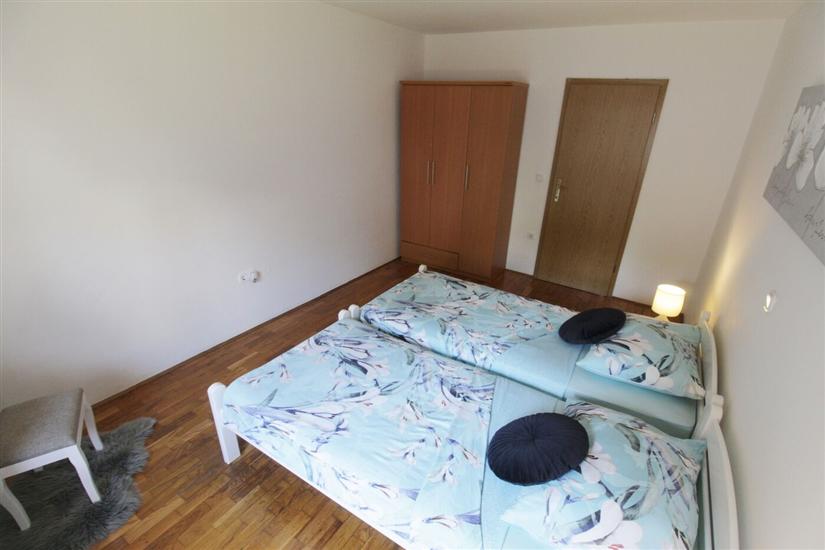 House K1, for 8 persons