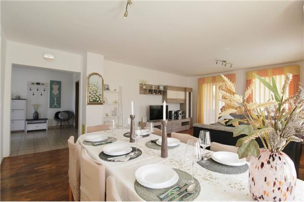 House K1, for 8 persons