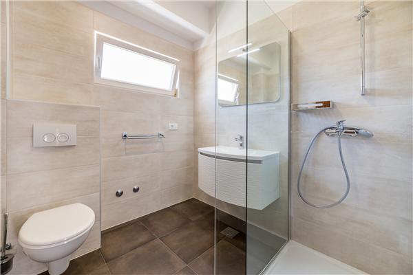 Apartment A1, for 5 persons