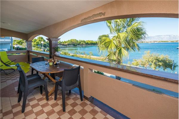 Apartment A1, for 4 persons