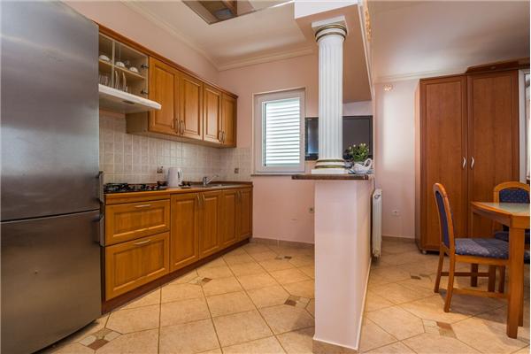 Apartment A2, for 6 persons