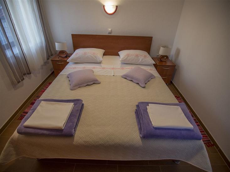 Apartment A2, for 6 persons