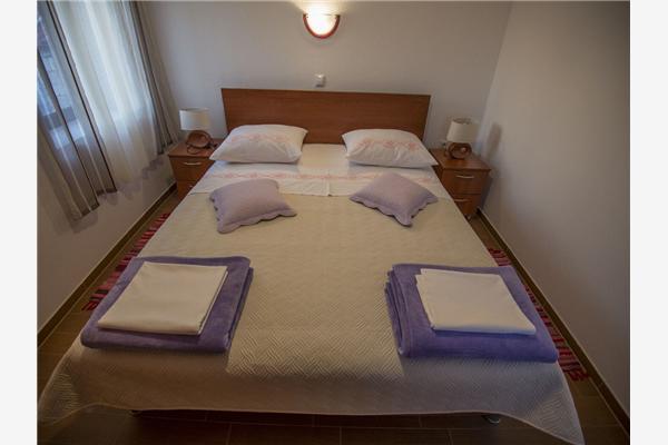 Apartment A2, for 6 persons