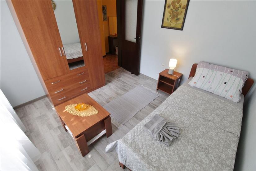 Apartment A1, for 6 persons