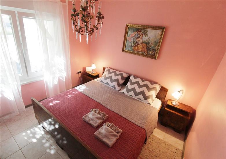 Apartment A1, for 6 persons