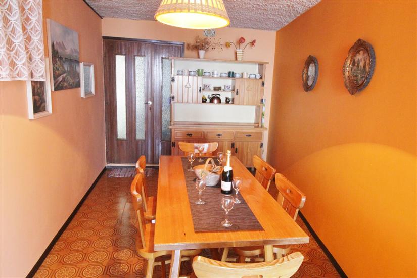 Apartment A1, for 6 persons