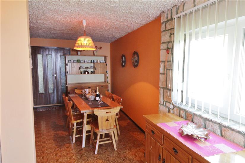 Apartment A1, for 6 persons