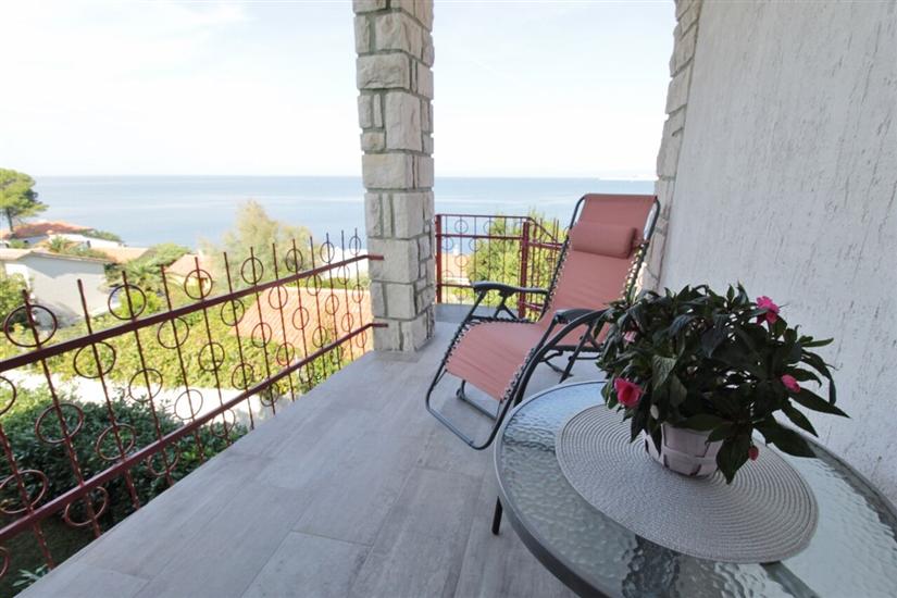 Apartment A1, for 6 persons