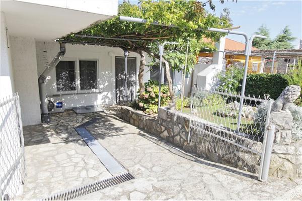 Apartment A1, for 6 persons