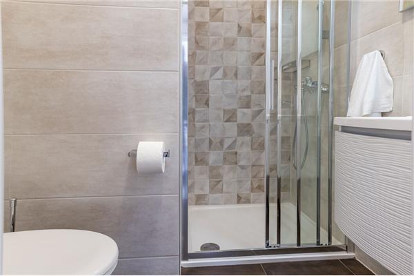 Room S1, for 2 persons