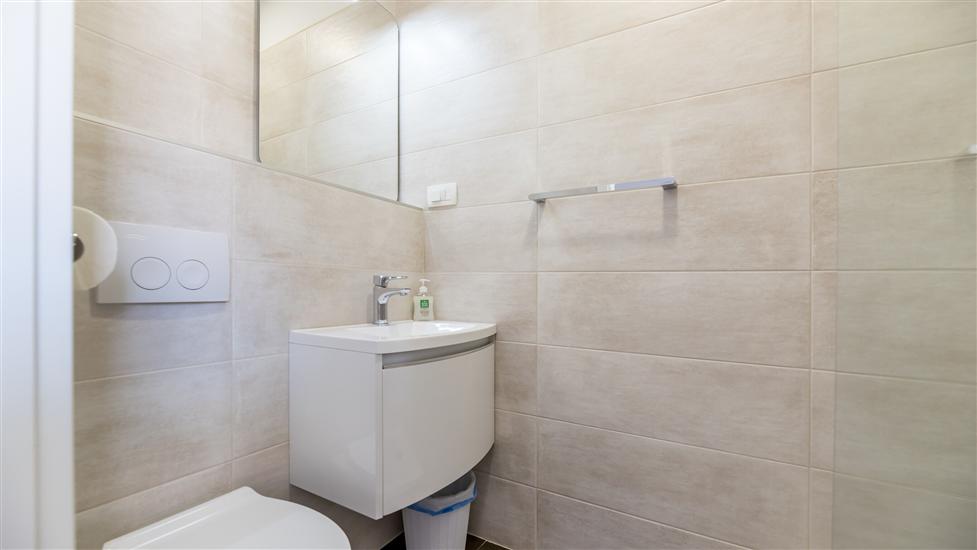 Room S2, for 2 persons