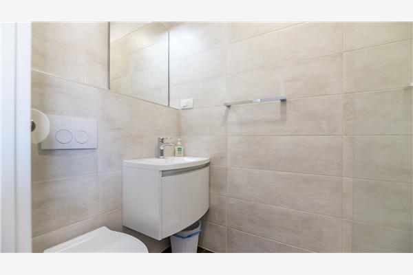 Room S2, for 2 persons