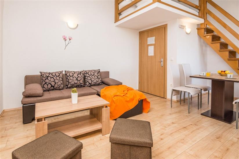 Apartment A4, for 4 persons