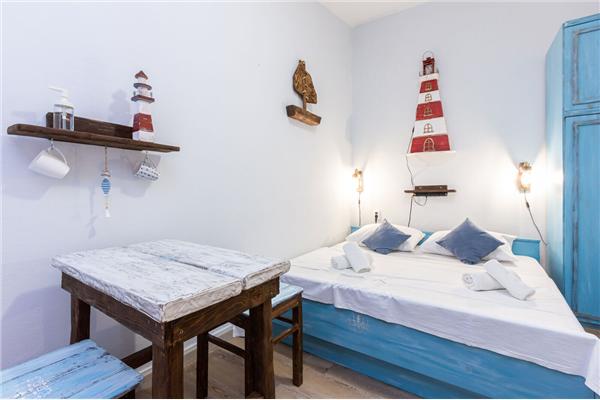 Room S3, for 2 persons