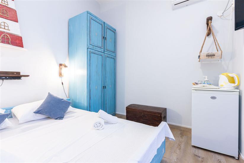 Room S3, for 2 persons