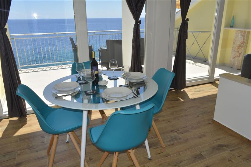 Apartment A2, for 4 persons