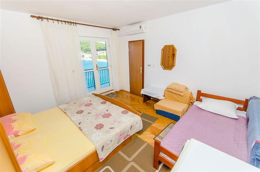Apartment A1, for 8 persons