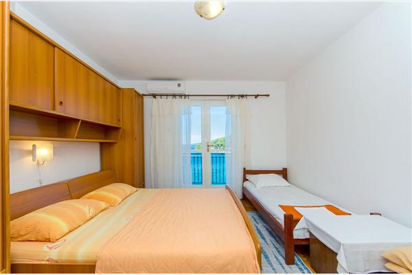 Apartment A1, for 8 persons