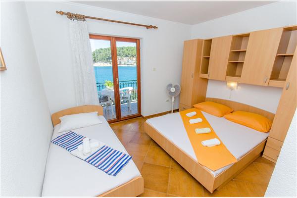 Apartment A2, for 8 persons