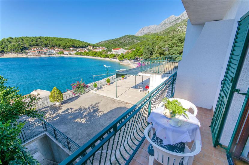 Apartment A2, for 8 persons