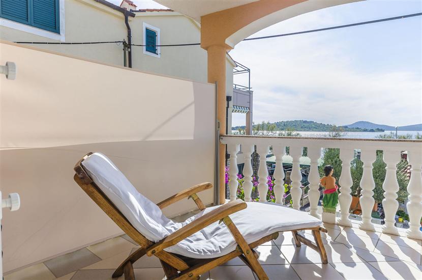 Apartment A1, for 6 persons