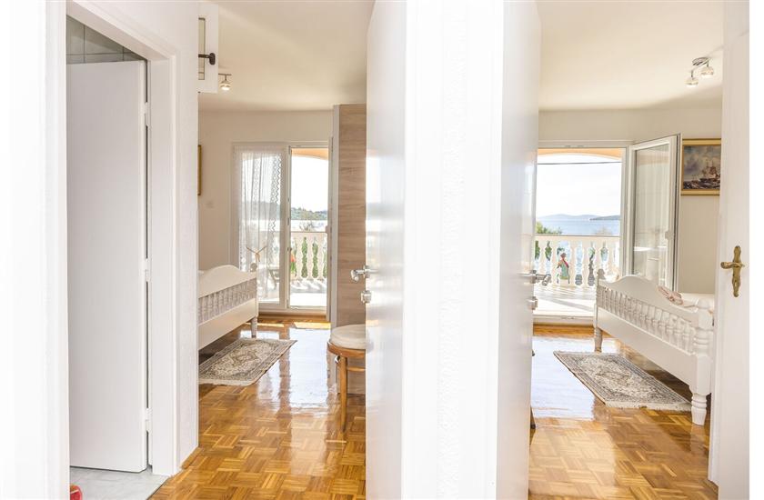 Apartment A1, for 6 persons