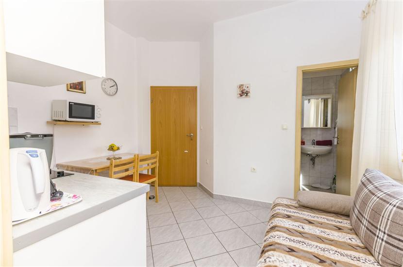Apartment A2, for 3 persons