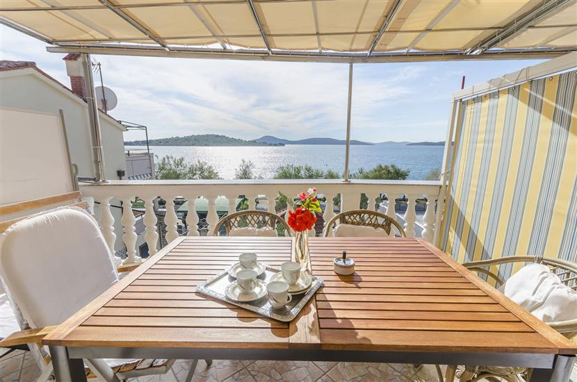 Apartment A2, for 3 persons