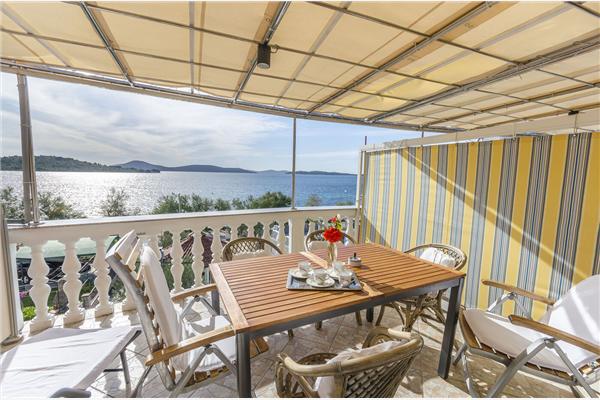 Apartment A2, for 3 persons