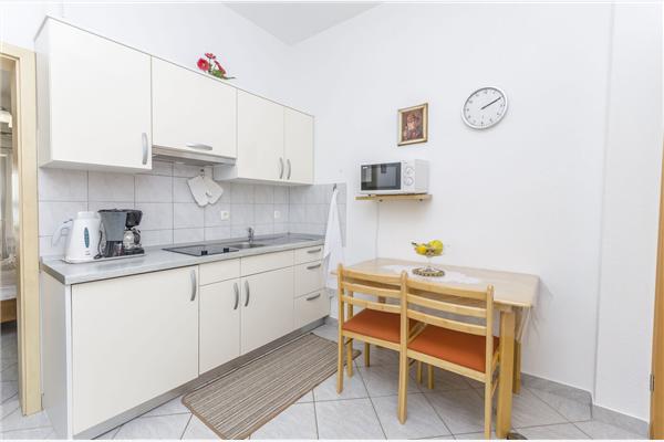 Apartment A2, for 3 persons