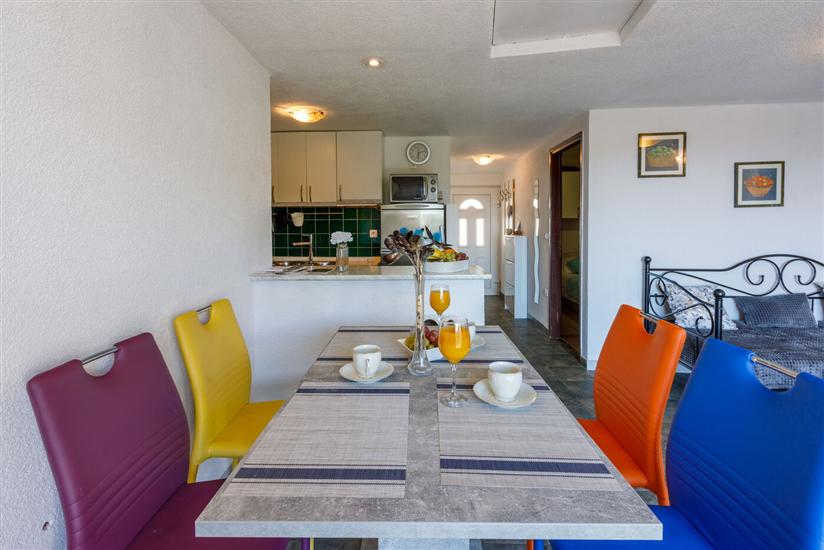 Apartment A1, for 3 persons