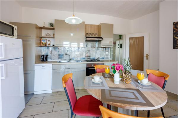 Apartment A2, for 3 persons