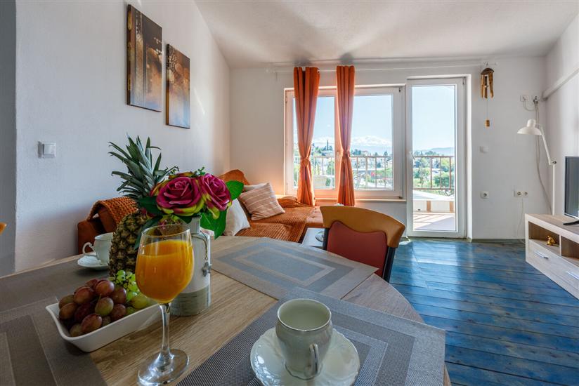 Apartment A2, for 3 persons