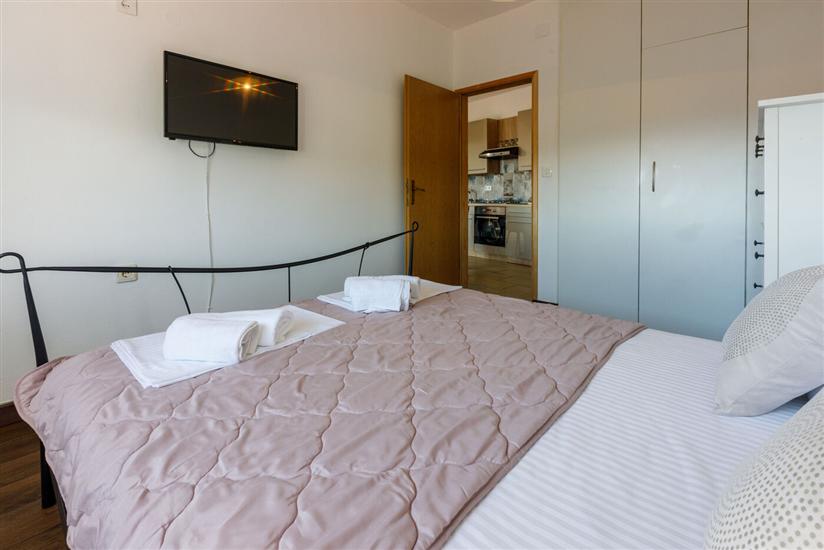 Apartment A2, for 3 persons