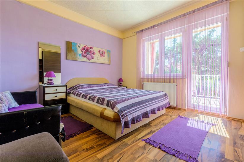 Apartment A2, for 5 persons