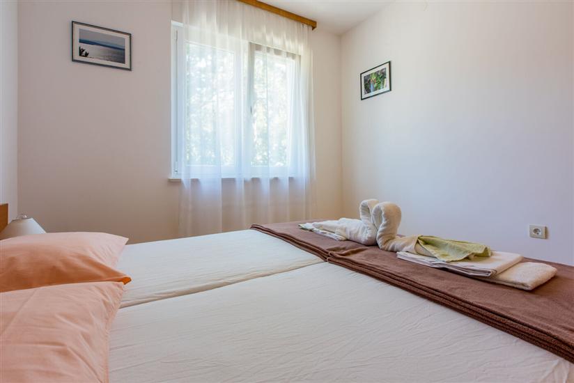 Apartment A1, for 5 persons