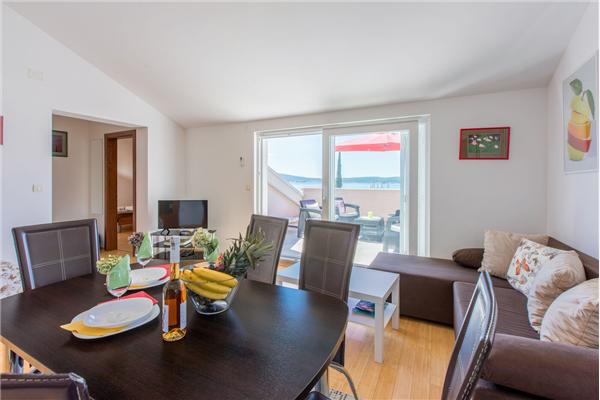 Apartment A2, for 6 persons