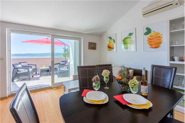 Apartment A2, for 6 persons