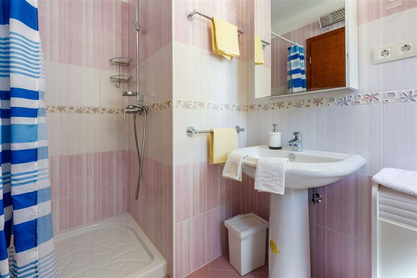 Apartment A4, for 4 persons