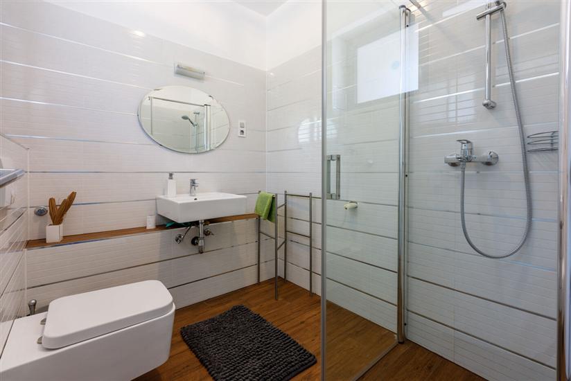 House K1, for 8 persons