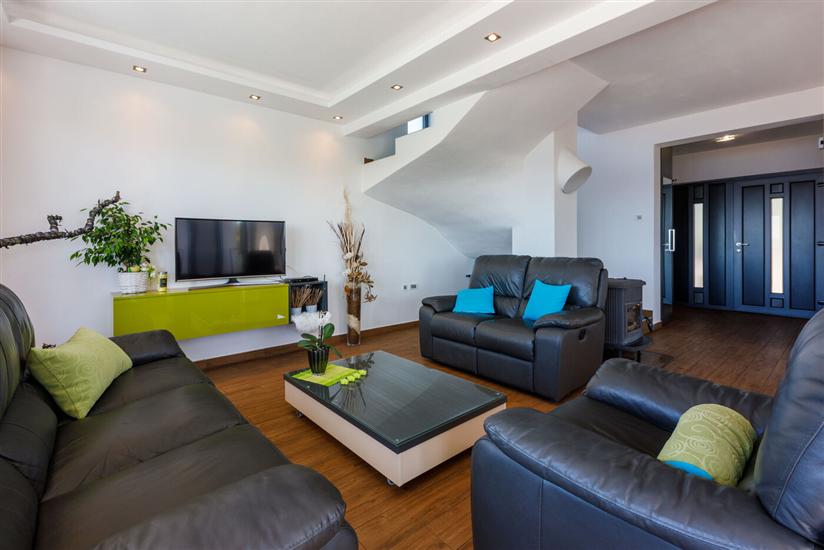 House K1, for 8 persons