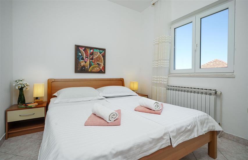 Apartment A5, for 5 persons